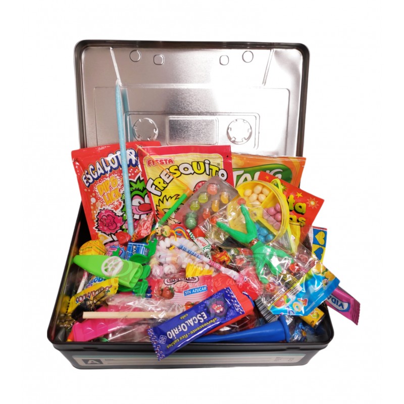 RetroPack de chuches y juguetes en caja costurero